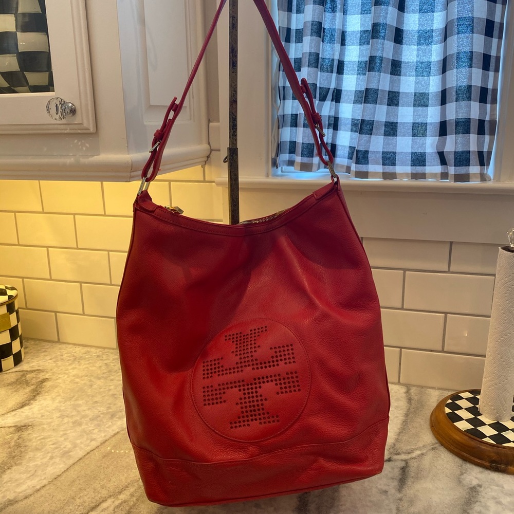 Red Tory Burch shoulder purse